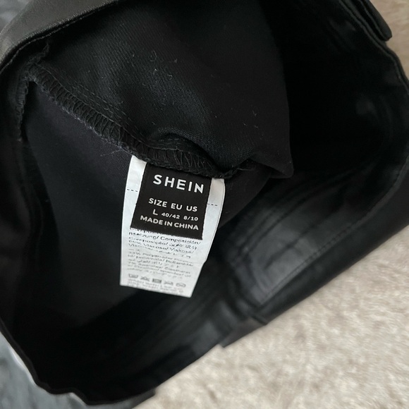 Pleather pants - Picture 2 of 3